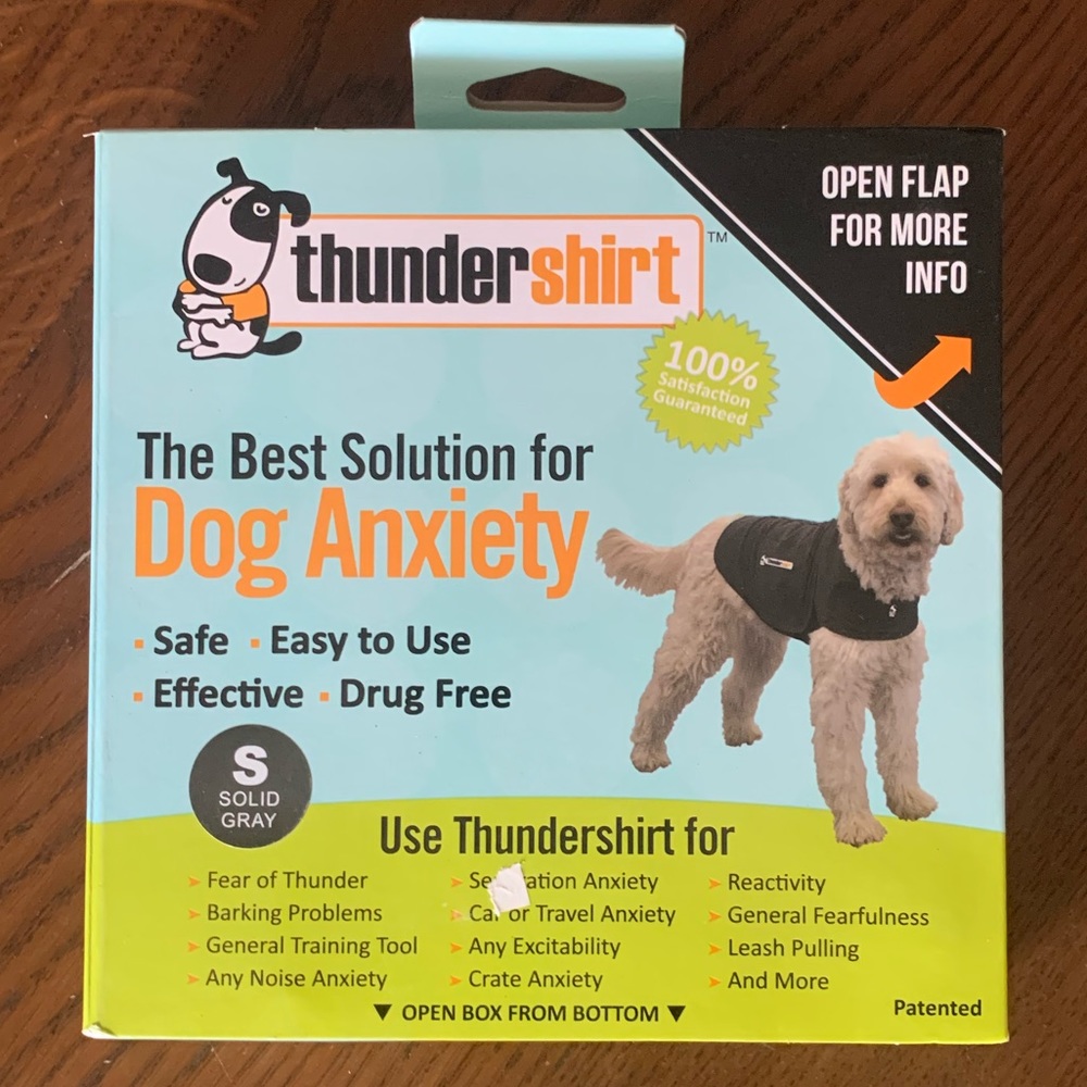 Thundershirt Dog Anxiety Treatment Shirt in Heather Grey Size Small (S)
